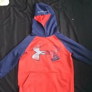 Under armour sweatshirt/hoodie